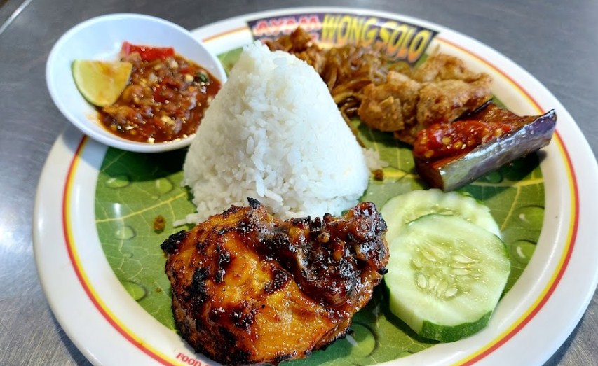 Ayam Bakar Wong Solo Surabaya