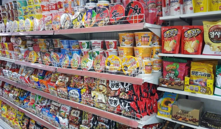 4 Rekomendasi Korean Mart di Surabaya, Temukan Produk Korea Favoritmu Disini